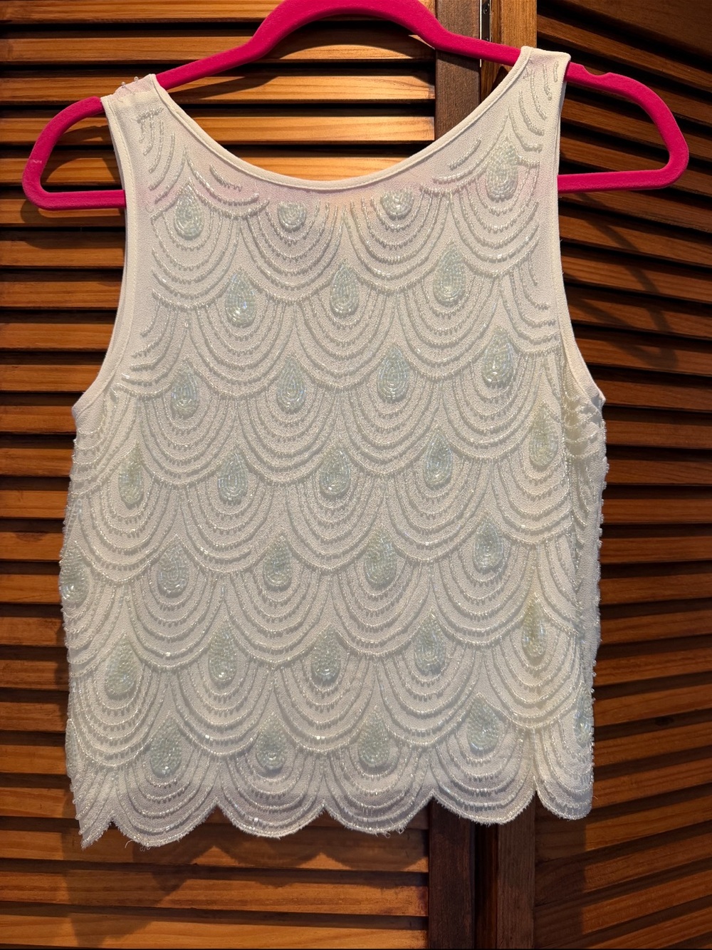Lucy & Laurel White Beaded Scallop Hem Camisole